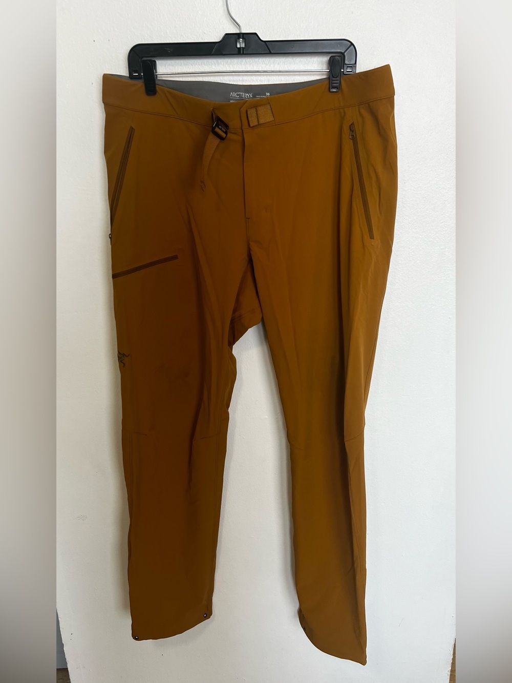 Men's Arc'teryx Technical Hiking Pants - Brown / Mustard (Size 36 Regular)